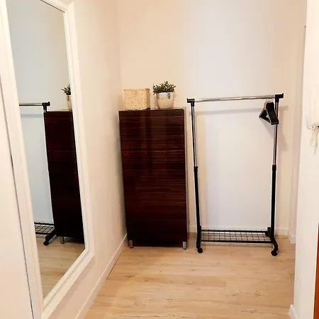 Kawalerka Przy Plazy Apartman